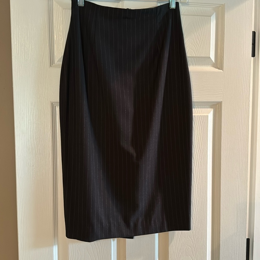 EUC Matty M Pinstripe Pencil Skirt Size 6